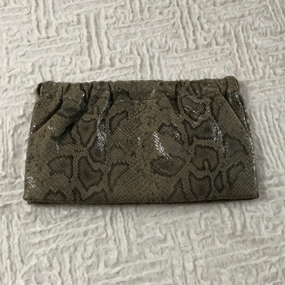 Chained purse